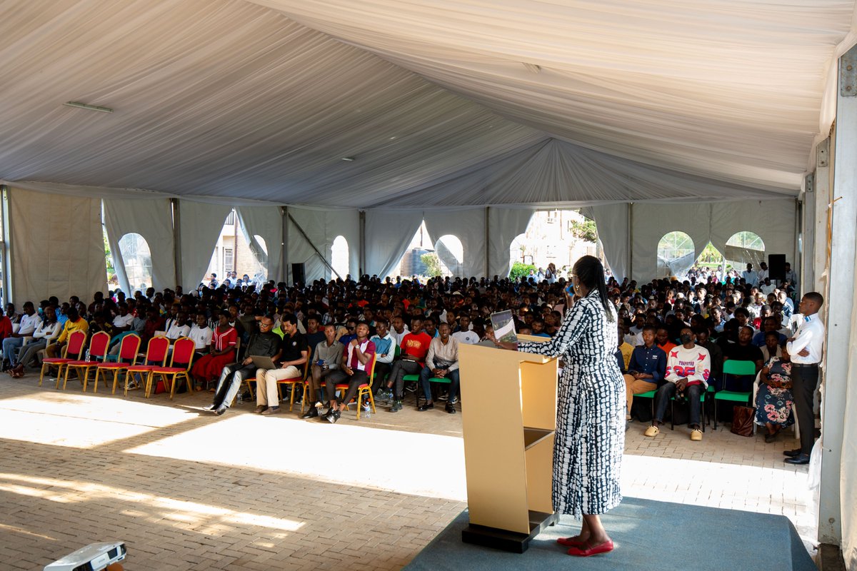 EfRwanda's tweet photo. This Thursday, the EF team, together with the Vice Chancellor of the University of Rwanda, conducted an outreach session at @UR_CoE Rukara Campus focused on supporting the implementation of the Government of Rwanda’s English Proficiency Program for educators through MINEDUC (@Rwanda_Edu ).

The session highlighted the important role that the English Proficiency Program will play in strengthening quality education, building teacher confidence, and improving learning outcomes.

#QualityEducation #EnglishProficiencyForEducators