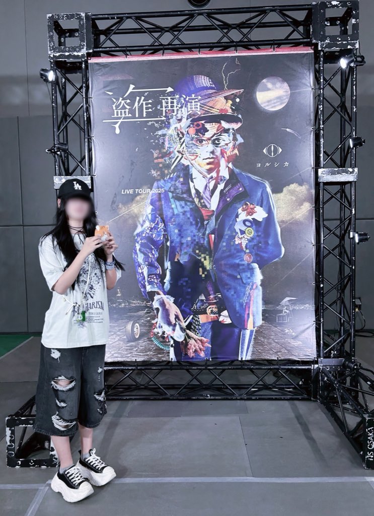 ル ナ tweet media