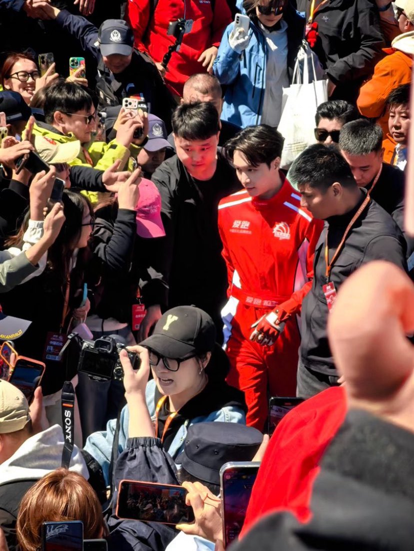 🍊🧡🐣 tweet media