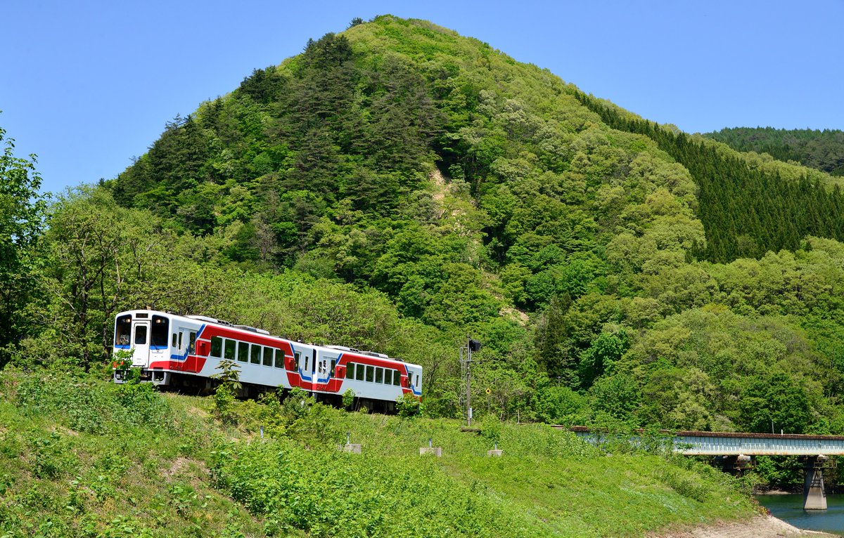 sasaje7's tweet photo. 北上線　 団体臨時列車　 ゆきどけの森号 
三陸鉄道　36-715+36-713

＃北上線　＃三陸鉄道　＃ゆきどけの森 https://t.co/BK8C96cL4N