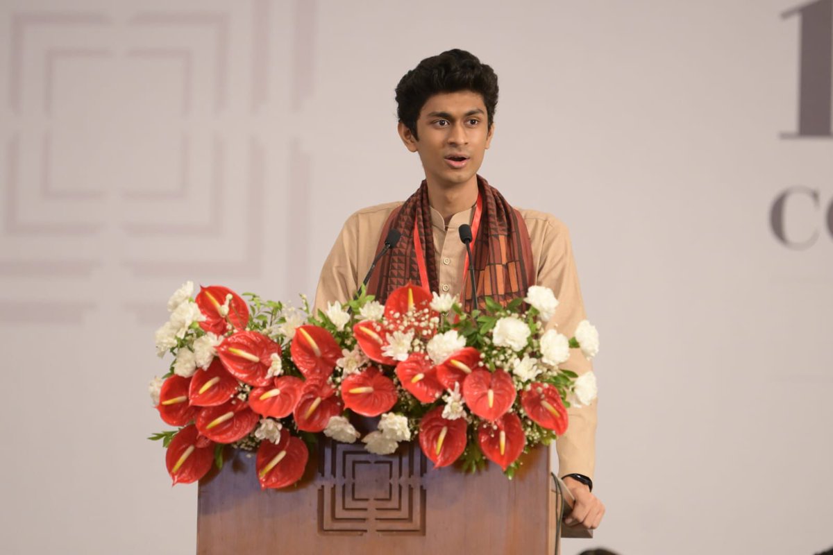 Ahmedabad University tweet media