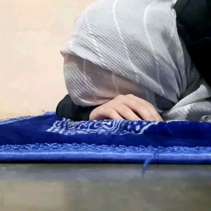 توبه اکبری tweet media