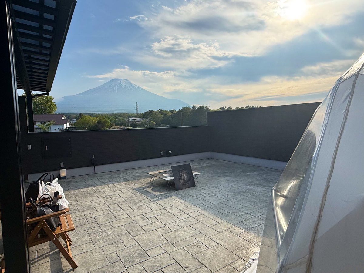 TJ_Ajianking's tweet photo. 富士山サウナ付きグランピング⛰️
久々に週末をゆっくり過ごします。
#TJ生 https://t.co/uNIYNwmGfP