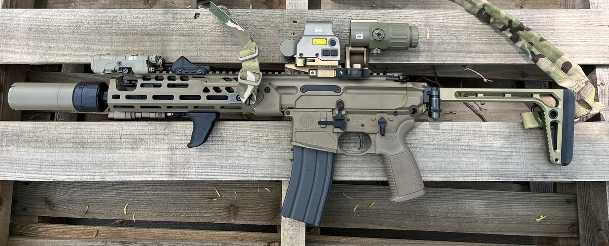 SPC_Youngman's tweet photo. toxicant MCX SPEAR LT 実戦投入してきた

とにかくカッコいい銃で大満足
マグニファイアも初投入やったけどいい感じ https://t.co/XhRFFfutPD