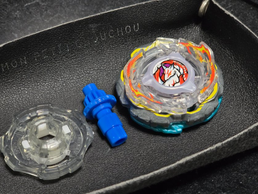 ベイブレードX FFFFFFFF（Fox Fortress Flow Four-Fifty-Five FreeFlat）