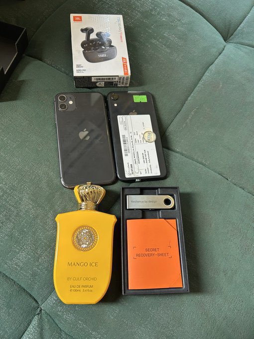 Val Gadgets tweet media