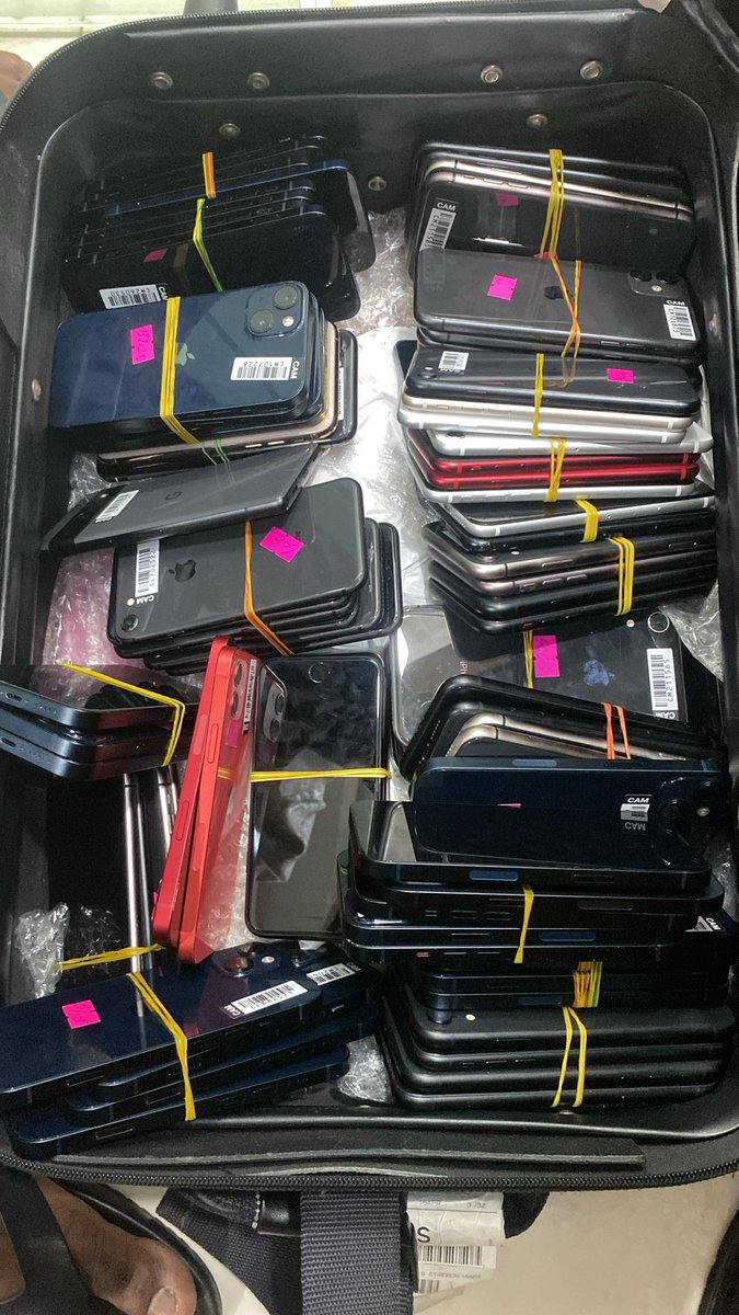 Val Gadgets tweet media