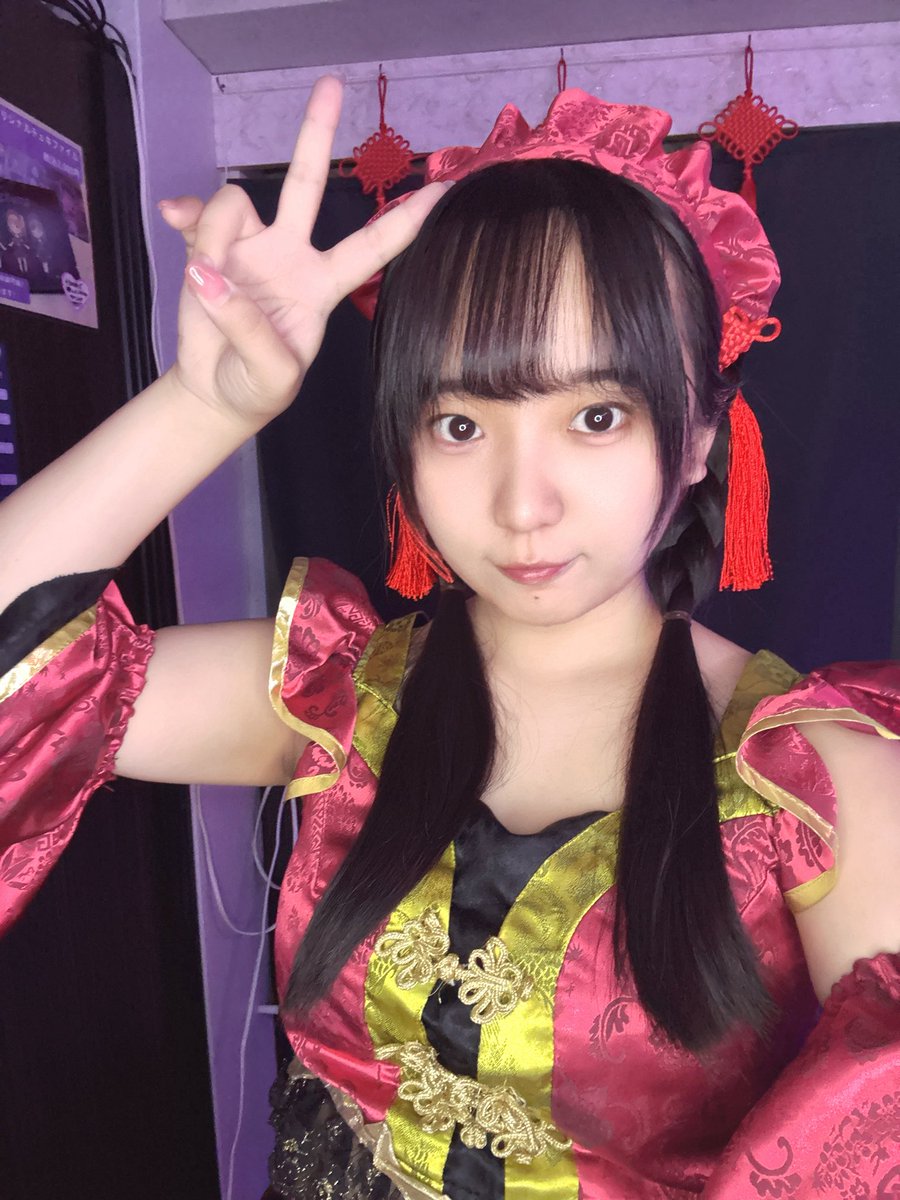 はぎです☺︎ 青にしたぞおおお！色んな系統楽しむんだ🎶 春が来る！！楽しみ🌟⋆꙳ ⁡
