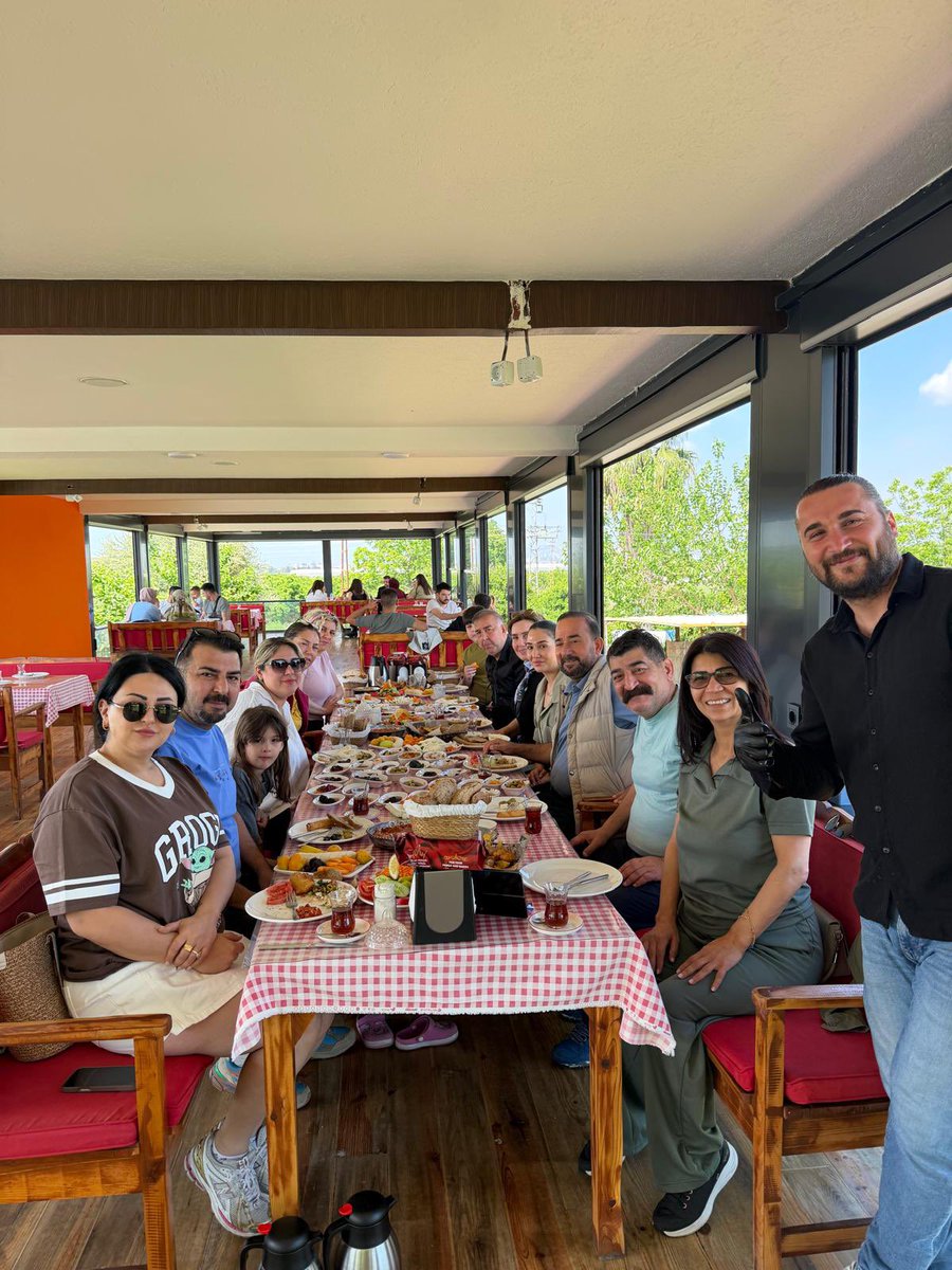 ErayHazar01's tweet photo. @cantinazhakan @yamanlarbeyi78 Her yerde Son Düzlük.
Selamlar iyi yayınlar.
İPEK AT ÇİFTLİĞİ
@21ipekstud https://t.co/1z2K1PEXpb