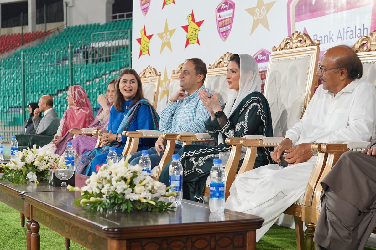 Siraj Rattar tweet media