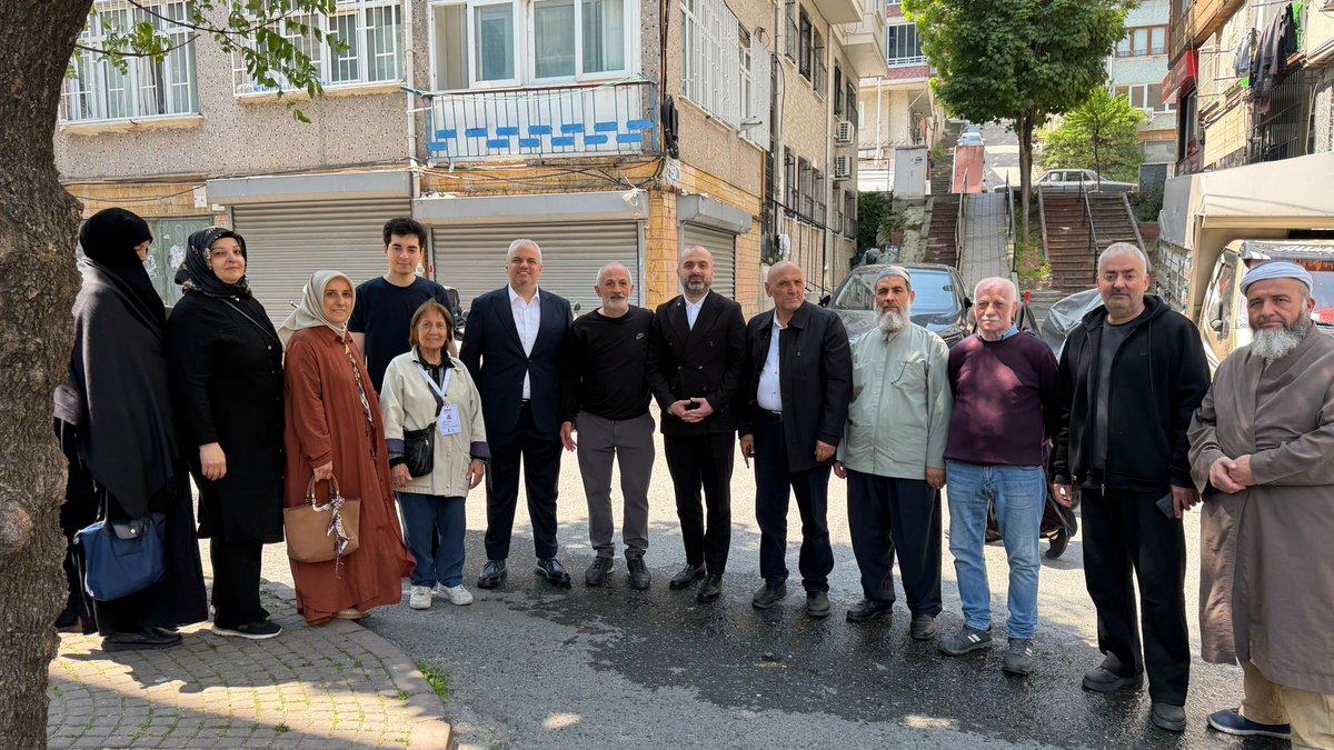 Arifkararoglu's tweet photo. 📍Yavuz Sultan Selim Mahallesi

İlçe başkanımız Fatih Karaismailoğlu ve teşkilat mensuplarımızın katılımıyla, Zembilli Müftü Ali Efendi Camii’nde eda ettiğimiz Cuma namazının ardından  Aşık Paşa Sokağında esnaflarımızı ziyaret ederek hayırlı işler diledik.

#HerMahallesiyleFatih https://t.co/8lu14aKjMn