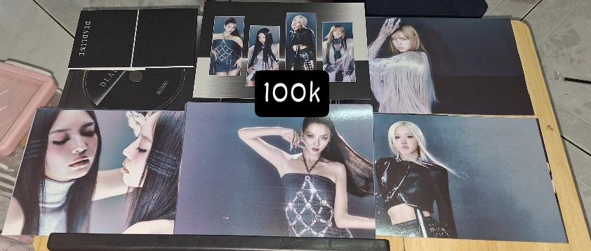 goyangiimiaw's tweet photo. HELP RT!! WTS PHOTOCARD BLACKPINK POB HOURGLASS OFFICIAL READY INA
READY INA!
❌️HARGA EXC ADMIN&PACKING
📍DOM JAKARTA SELATAN
🍊 CO VIA OREN / TIKTOK
#wts #blackpink #blink #deadline #jennie #jisoo #rose #lisa #readyina #official #deadlinetour #hourglass #photocard https://t.co/0E0VfVJevS