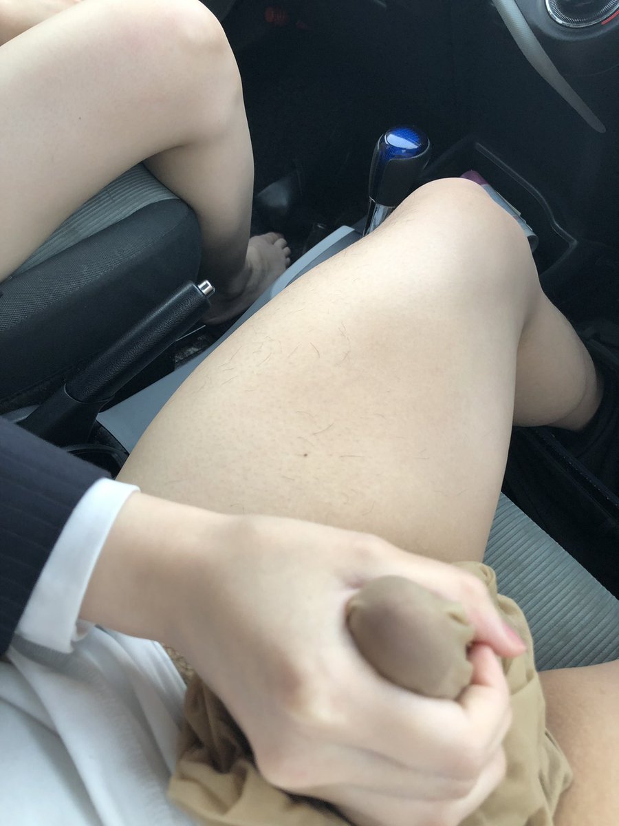 mmm1919194's tweet photo. ほんとこの子はエロかったなぁ。。。
握り方のぎこちなさがまた。。。

#JD
#リクルートスーツ
#ストッキング
#パンプス
#手コキ
#処女 https://t.co/gt80XCsjEb