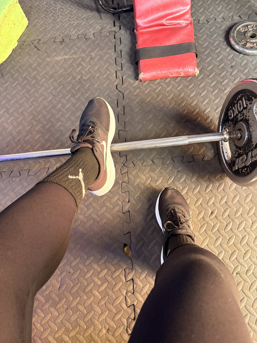 mellycrochets's tweet photo. This has to be my shortest gym session ever 😫 https://t.co/xN0i9T3hos