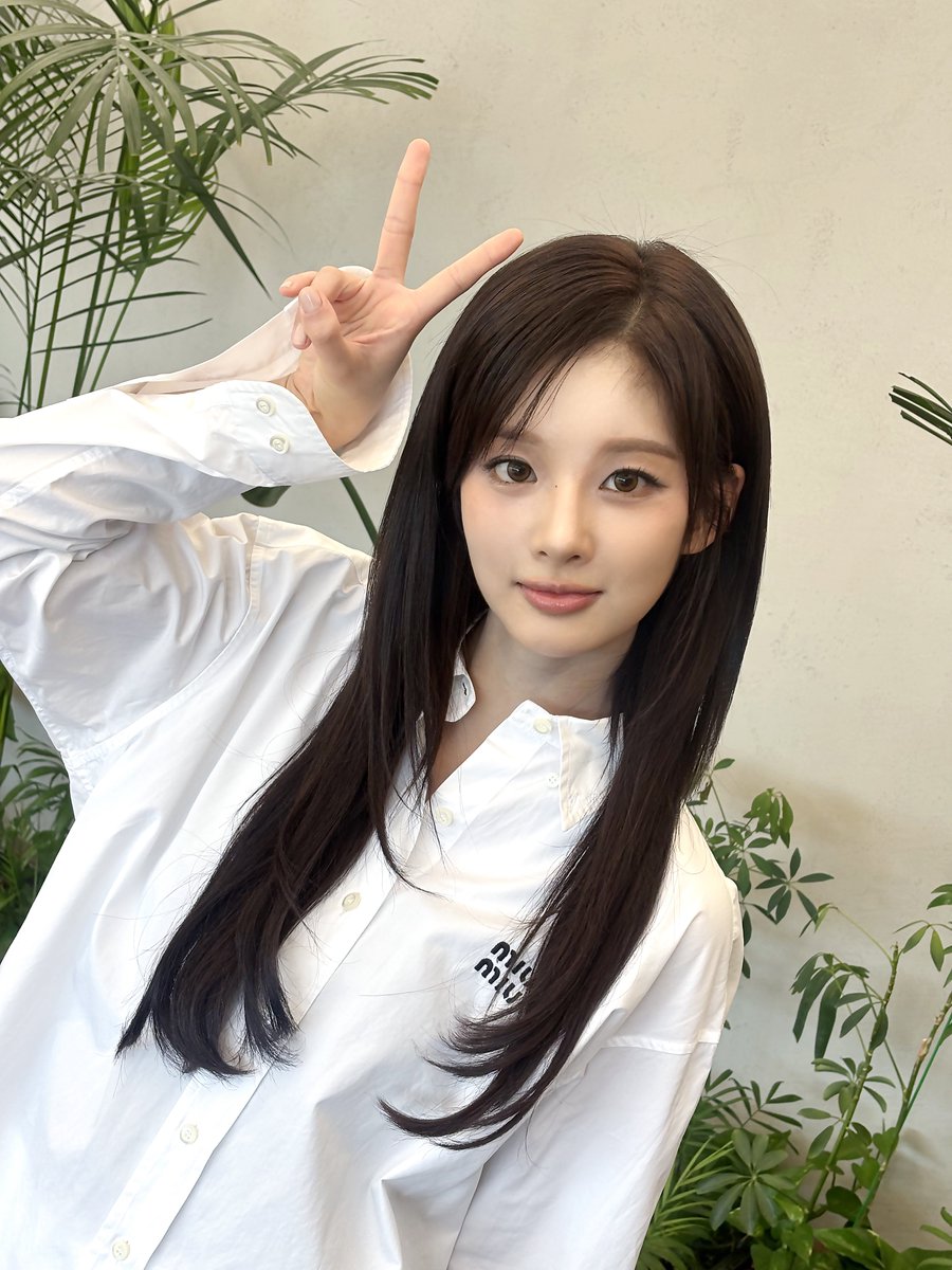 sullyoon pics 🦌 tweet media