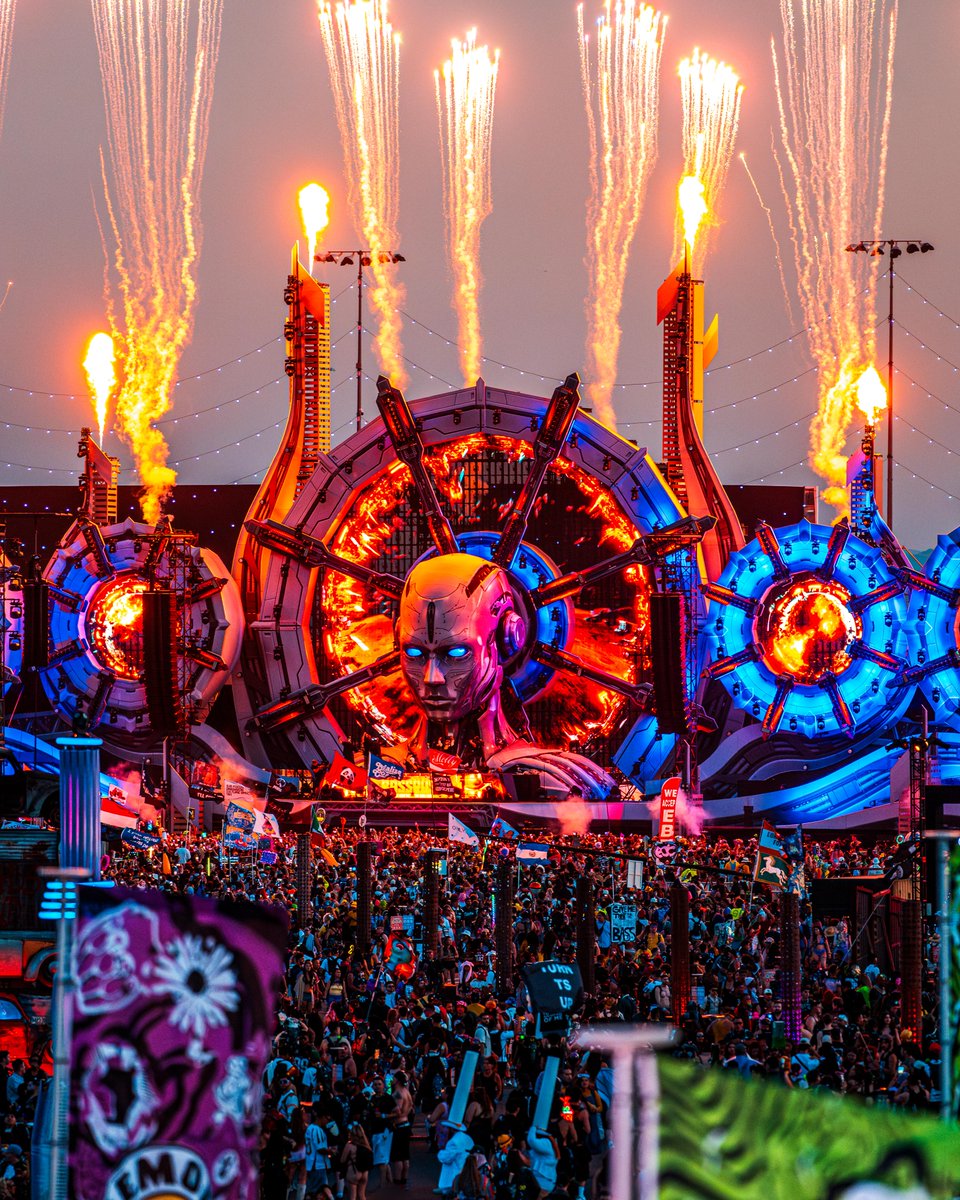 bassrush's tweet photo. Weβve officially touched down at the NEW #bassPOD. πβ‘οΈ A new era of bass under the Electric Sky begins now. Doors are open, systems are live, and #EDCLV2026 is underway. ππ€ https://t.co/fTHGKEutuN