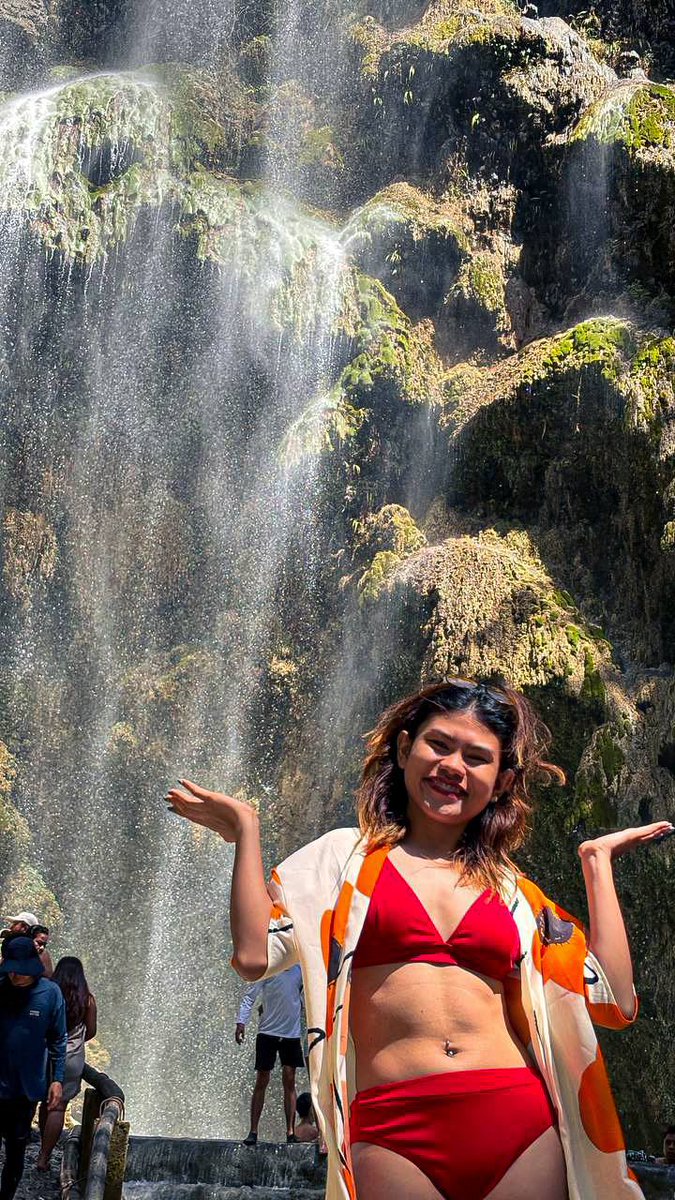 rocknrowllah's tweet photo. Summer I Turned ☀️🌊💛🧡🤙 https://t.co/1lPac54CZZ