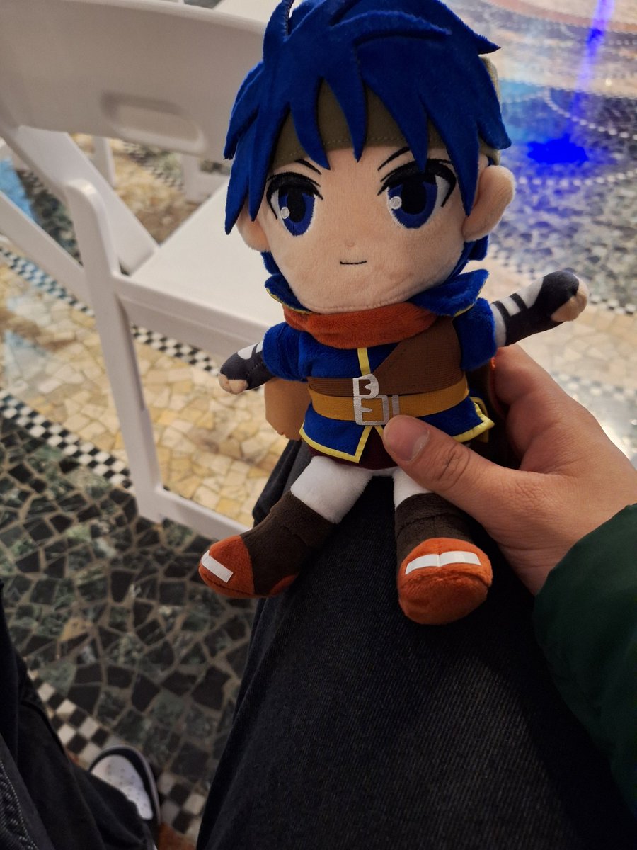 BIGIKEFAN7000's tweet photo. #NoTechZone
Arrived at the venue early to play some friendlies. Wishing the best of luck to everyone in doubles! https://t.co/dpJOMT4QBf
