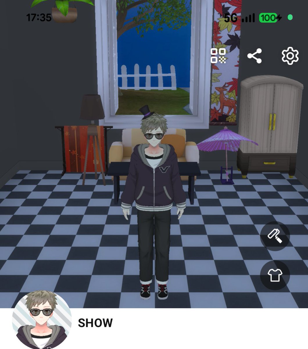 SHOW tweet media