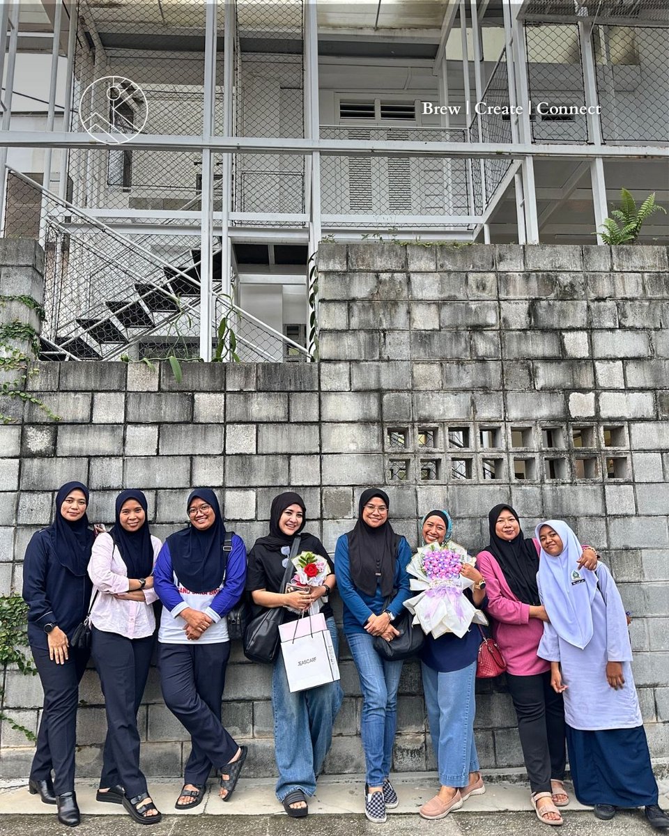 KluangDays's tweet photo. 𝐊𝐞𝐞𝐩𝐢𝐧𝐠 𝐭𝐡𝐞 𝐬𝐭𝐫𝐞𝐞𝐭𝐬 𝐬𝐚𝐟𝐞 𝐛𝐲 𝐝𝐚𝐲, 𝐜𝐞𝐥𝐞𝐛𝐫𝐚���𝐢𝐧𝐠 𝐢𝐧 𝐬𝐭𝐲𝐥𝐞 𝐛𝐲 𝐞𝐯𝐞𝐧𝐢𝐧𝐠! 🥳✨

A massive shoutout to the 𝐏𝐃𝐑𝐌 𝐊𝐥𝐮𝐚𝐧𝐠 for bringing their vibrant energy to 𝐊𝐥𝐮𝐚𝐧𝐠𝐝𝐚𝐲𝐬 for a birthday celebration. https://t.co/0wzbYRrRKP