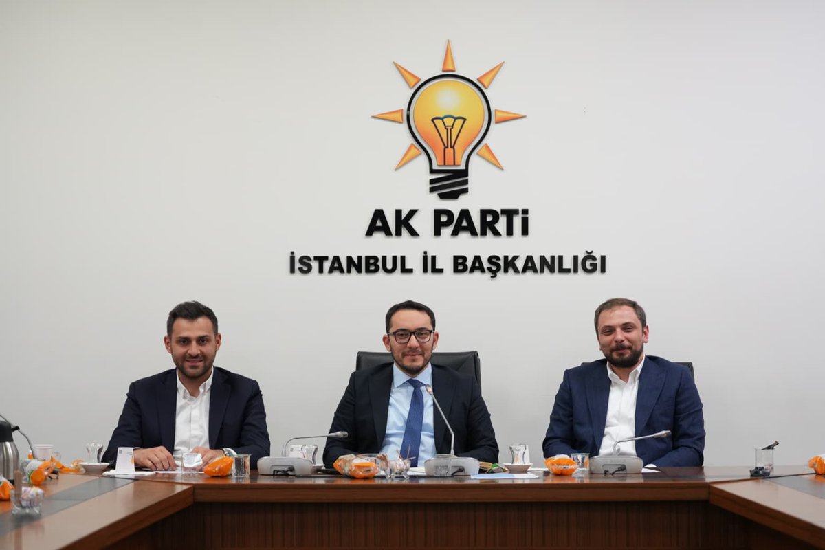 akpartiistanbul's tweet photo. Seçim İşleri Başkanlığımzın çalışmaları kapsamında;
📌 İlçe seçim işleri birim başkanları toplantımızı gerçekleştirdik. https://t.co/UGzKC5KABn