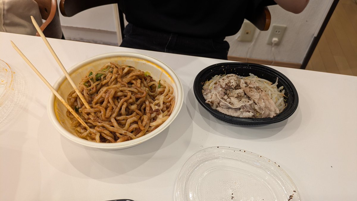 濃いめのハイボール／とおるちゃん tweet media