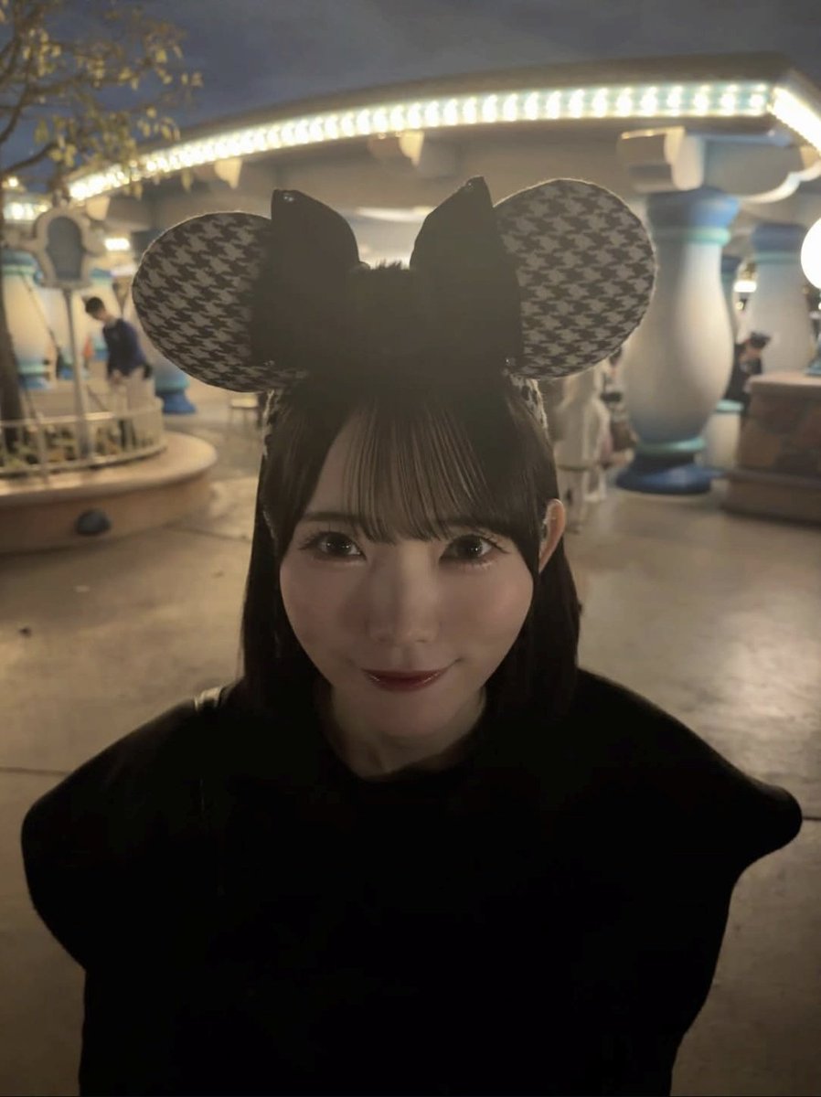 修学旅行ディズニー行くけどカチューシャ何買おうかな〜 凪咲つけてた