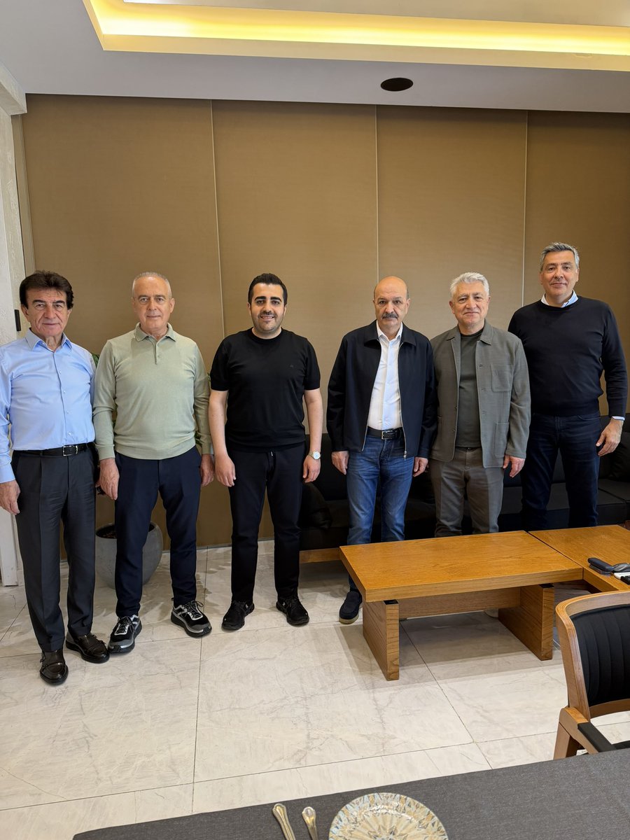 SeyithanEkin's tweet photo. Türkiye Bisiklet Federasyonu Başkanı Sn. Emin Müftüoğlu, Başkan Vekili Sn. Fikret Hayali, As Başkanı Sn. Metin Cengiz, Yönetim Kurulu Üyesi Sn. Dr. Kenan Güler ve Sağlık Kurulu Başkanı Sn. Prof. Dr. Abdullah Yalçın Tabak beyefendiler misafirimiz oldular ayaklarına sağlık.. #bisikletfederasyonu