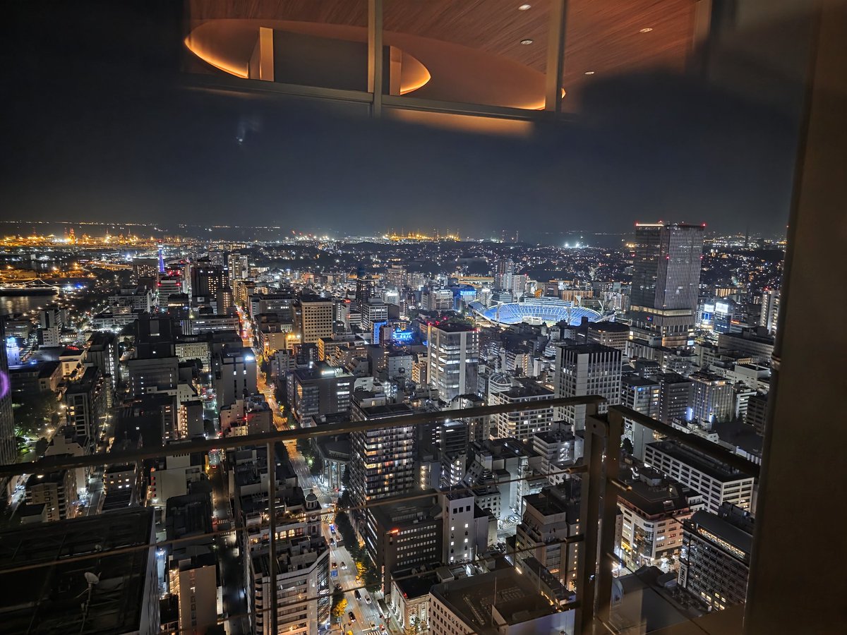 質 tweet media