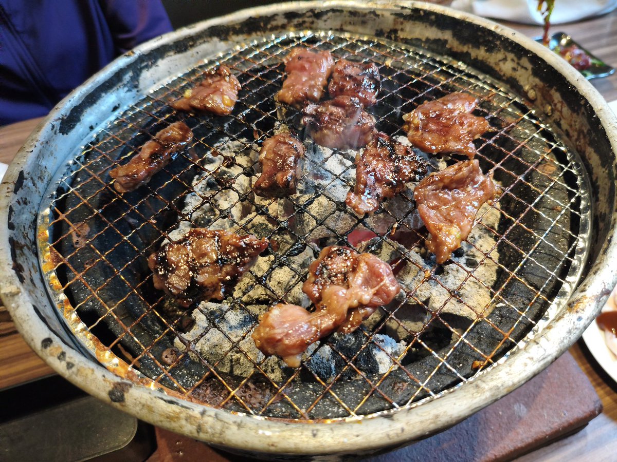 a1rhigH's tweet photo. 打ち上げの牛角🍻 https://t.co/sSQQgbkG3x