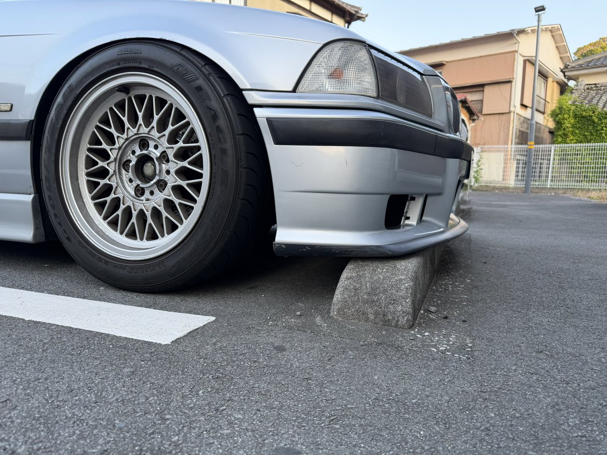 e36konoooo's tweet photo. 先週ちょっとだけ車高上げたので神回避 https://t.co/DABsNw1gmi