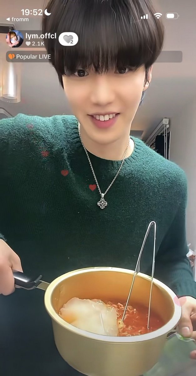 Perfect_ym1225's tweet photo. 오늘은 너무 더워 영민이 추천 
'불닭냉면'
물냉 좋아하는데 취향저격입니다.
한국의 중화요리집 여름 냉면맛이 나요 ㅋㅋ 
Tip: 붉닭소스는 1/2 넣은후 양조절. 매워요🔥후식 아이스크림 필수

Tiktok Live 26.5.5
https://t.co/6hjK3Z6xNV

#임영민 #LIMYOUNGMIN 
#イムヨンミン #林煐岷  #อิมยองมิน https://t.co/zYDZ0YNTtU