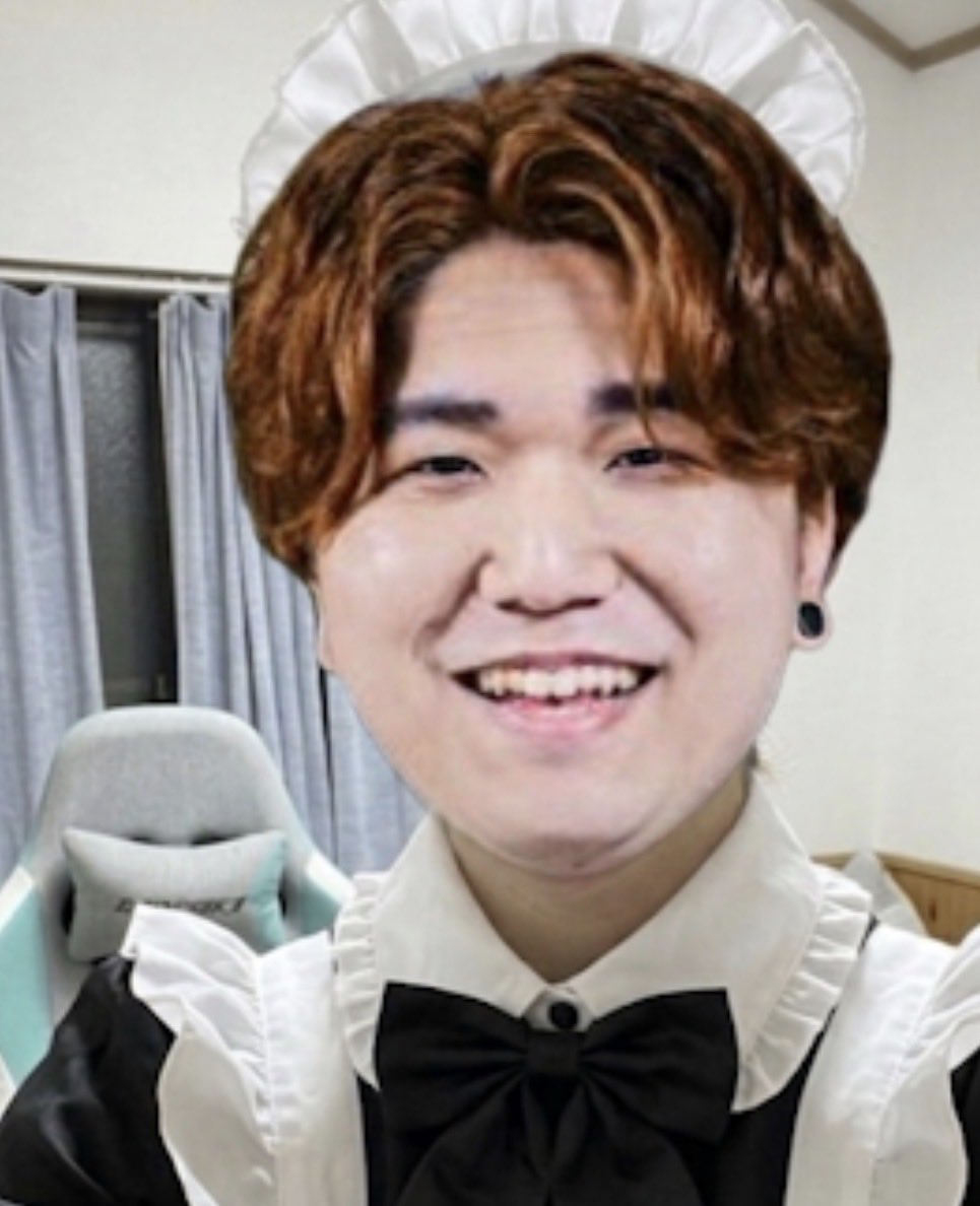やえ tweet media