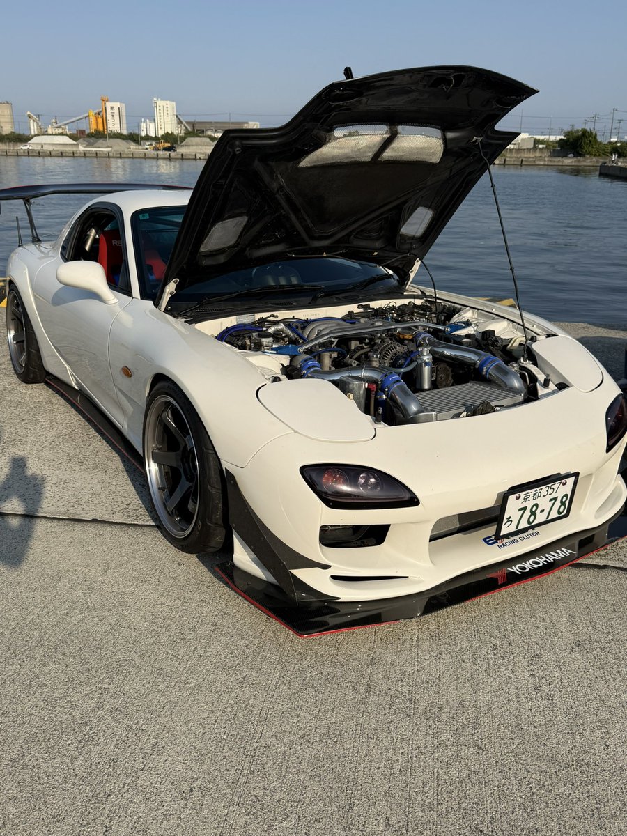 RX-7壊れました。ありがとうございました。レッカーです。さようなら