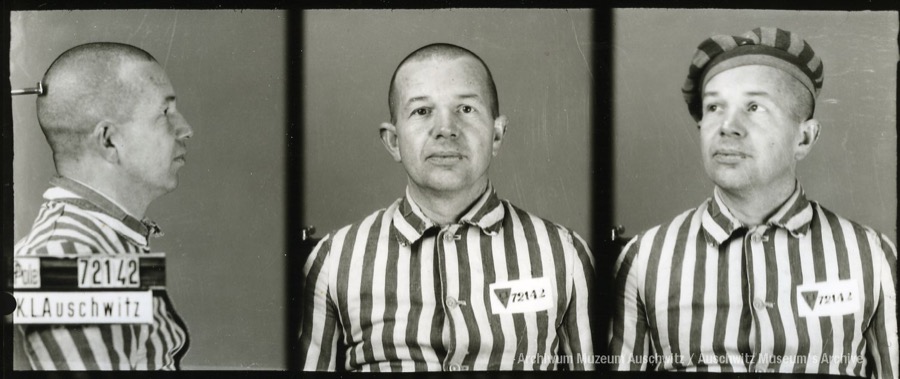 AuschwitzMuseum's tweet photo. 16 May 1903 | A Polish man, Mieczysław Wełutowicz, was born in Zalesie. A clerk.

In #Auschwitz from 31 October 1942.
No. 72142
He perished in the camp on 14 January 1943.
---

📖 "Poles at KL Auschwitz”: https://t.co/actXXCUbM1 https://t.co/hMFM1cirtf