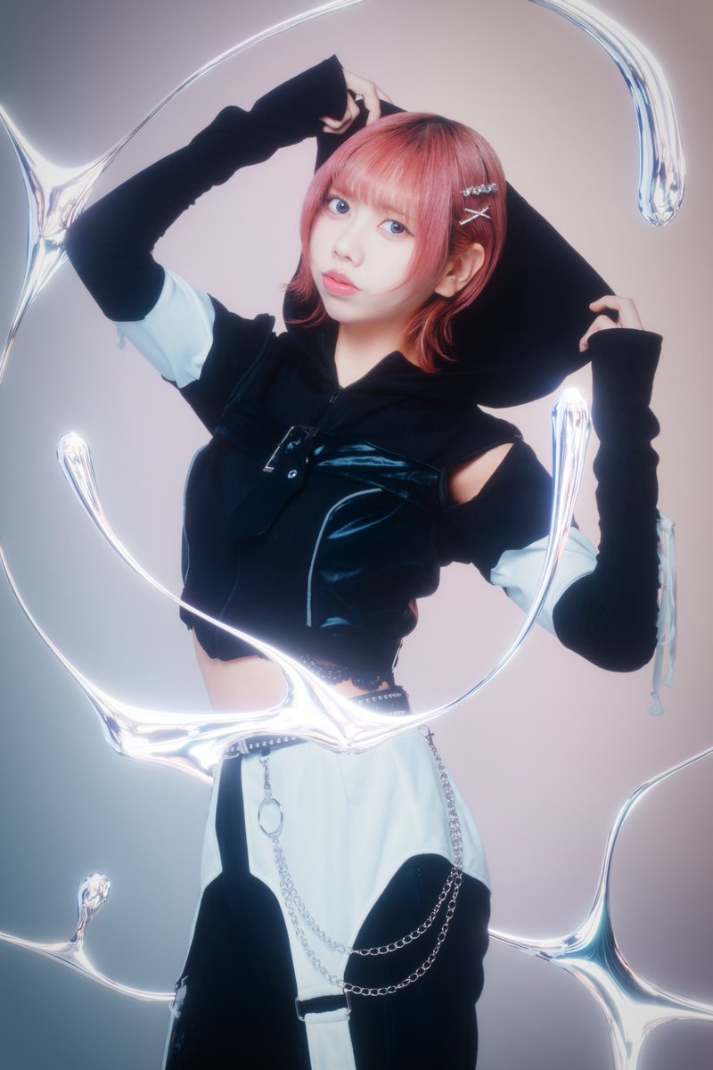 xinxin_sena's tweet photo. |◤ XINXIN NEW VISUAL ◢|  　 

XINXIN "新"ビジュアル解禁✨

💙ブルー担当：蓮水 セナ
- SENA HASUMI -

この歌で あなたと共に生きていく。

#XINXIN
#シンシン
#アイドル https://t.co/nADNF75Nqq