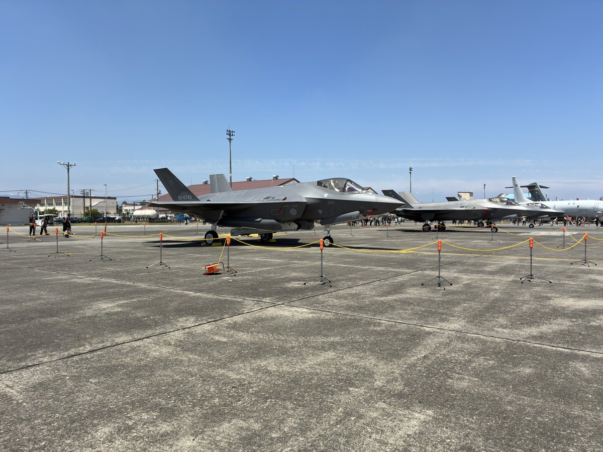 _electro_master's tweet photo. 横田基地友好祭行ってきた！
ちょっとした海外旅行みたいで楽しい

#横田基地友好祭 https://t.co/kIFREFv2OW
