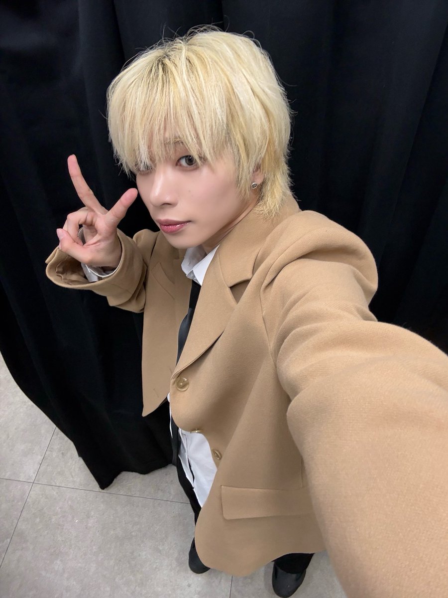 DXMON (다이몬) tweet media