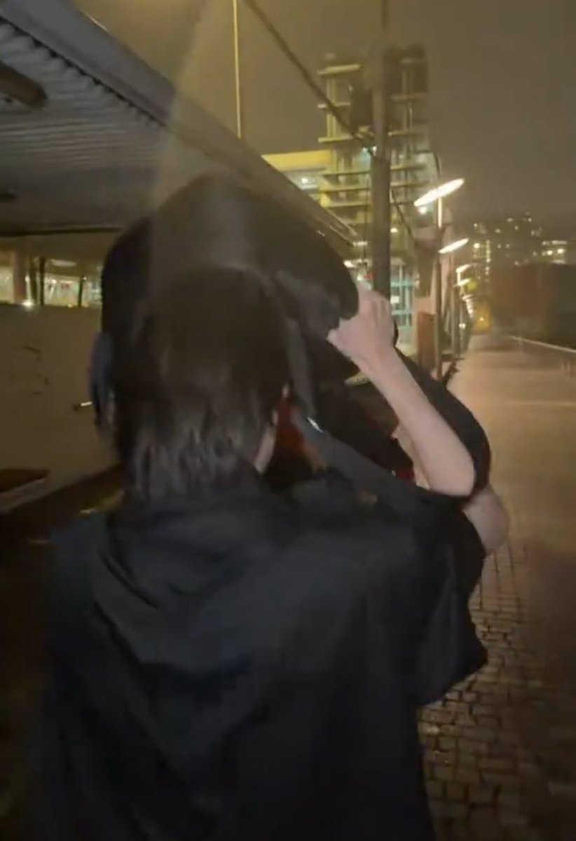 tamsaar's tweet photo. เอนดูน้องเอเอ เหมือนลูกแมวตกน้ำ https://t.co/m9IzFXxULO