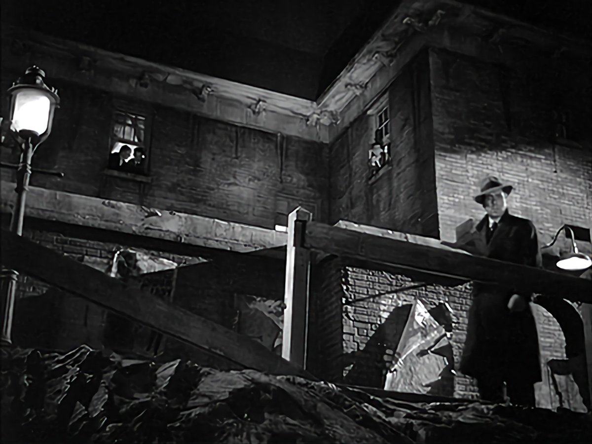 Sam Spade tweet media