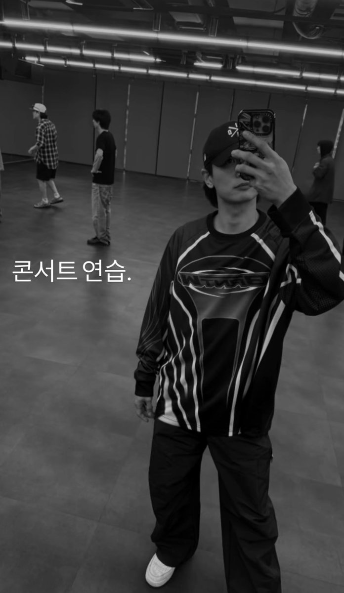 5HINee's 🔙 | 알라뷰쏘머치 tweet media