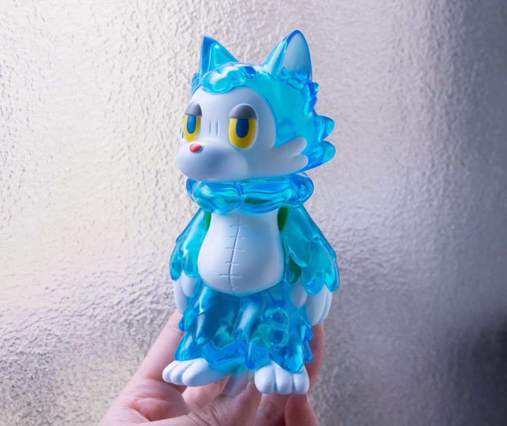 今回のデザフェス63で おおかみくんのソフビは ・Error Blue ・CANDY