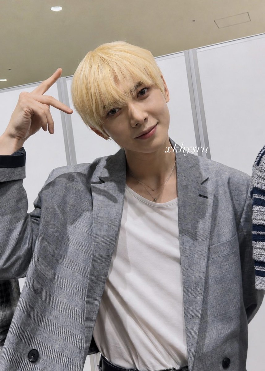 xkhysrn's tweet photo. 260516 ATEEZ 団体お見送り会

우리의 포즈ᐡᴗ͈  ̫ ᴗ͈ᐡ♥

 #에이티즈  #ATEEZ #여상 #ヨサン https://t.co/hq05737fv9