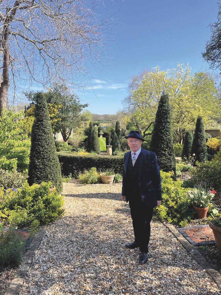 Robert Fripp tweet media