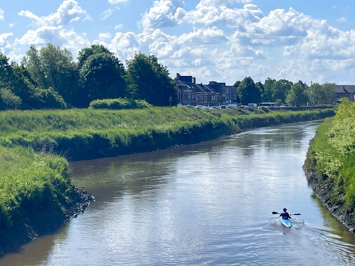 SandyHaest's tweet photo. 16 mei 10.50 Lier @buienradarBE #vrtweer #cano #nete https://t.co/S8UurlqEUM