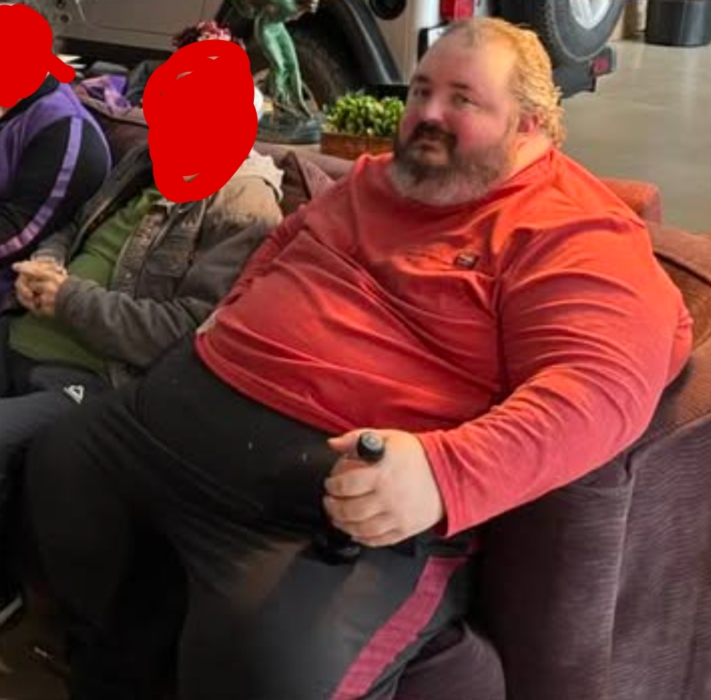 PinochetHeliT's tweet photo. @TemplarsRoar You are a morbidly obese pedophile. https://t.co/8nZwNspx78