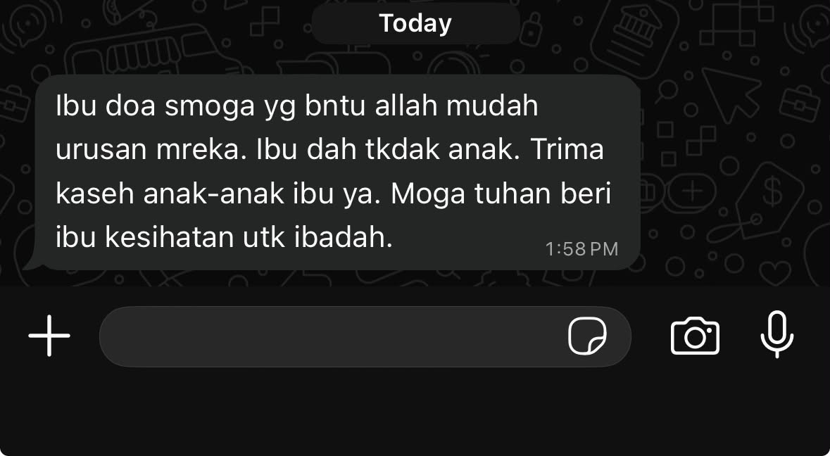 Marchfoward's tweet photo. Allah, Sebak Betul 

Puan Noriah kematian anak tunggalnya yang merupakan nurse. Maut digilis lori.

Memerlukan sekitar RM3,000 untuk tukar tapak dialisis baru segera. Jika tunggu bantuan, agak lewat. RM 1,700 berjaya dikumpulkan.

Kami bantu mana boleh. Permudahkan Ya Allah 🙏🏻 https://t.co/0dByquRheI