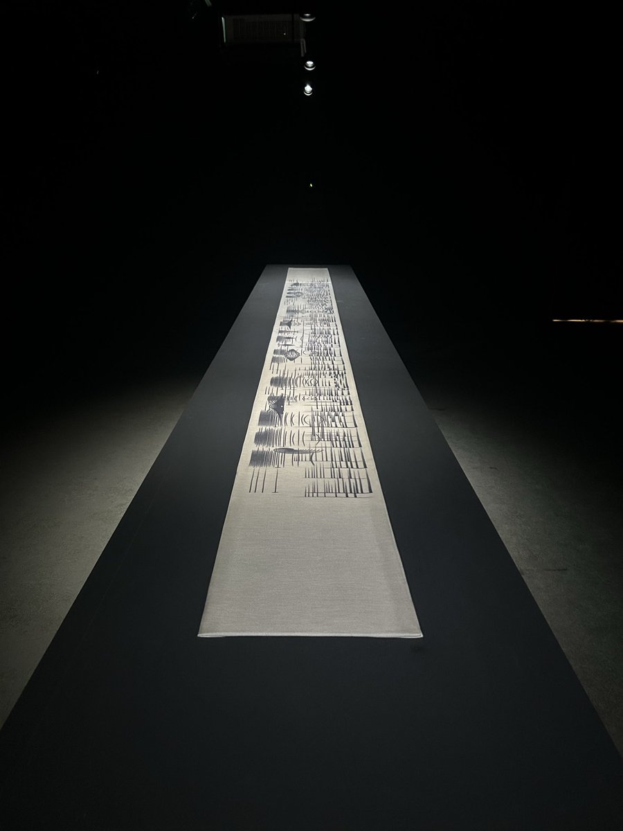 lessismore's tweet photo. 京都で観たHOSOOでのカールステン・ニコライの展示、良かったなー。ミラノはさすがに行けず。 https://t.co/Qi9jH632xL