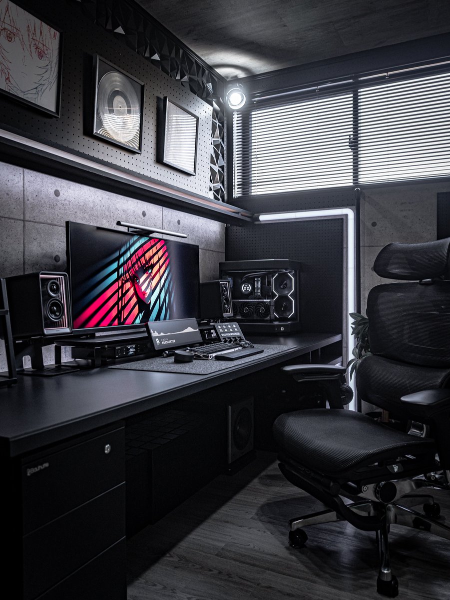 In the evening🌥️ #desksetup