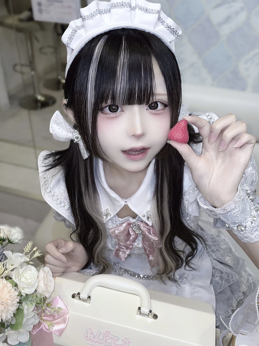 2ilnil9's tweet photo. はい、あ〜ん ♡ https://t.co/NYMoEcp1gq